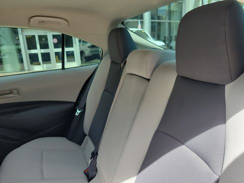 Certified 2022 Toyota Corolla LE FWD image 13