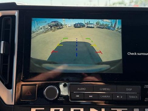 Certified 2025 Nissan Frontier SV RWD image 30