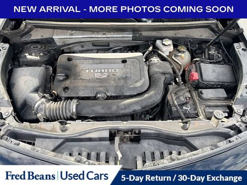 Used 2022 Cadillac XT4 Luxury w/ Cold Weather Package AWD/4WD image 11