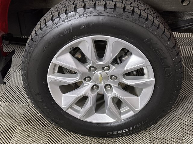 Used 2023 Chevrolet Silverado 1500 Custom RWD image 34