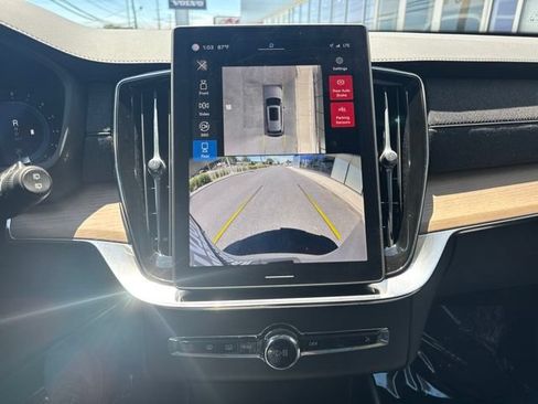 Certified 2025 Volvo XC90 B6 Plus AWD/4WD image 26