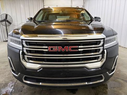 Used 2023 GMC Acadia SLT image 2