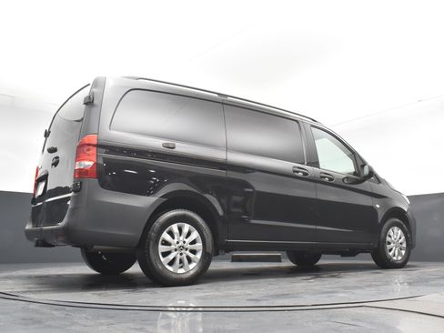 Used 2022 Mercedes-Benz Metris image 24