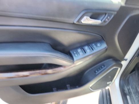 Used 2015 Chevrolet Tahoe LT AWD/4WD image 9