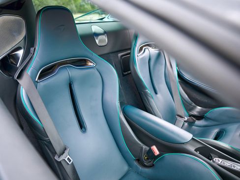 Used 2025 McLaren Artura Spider RWD image 87