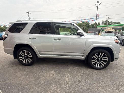 Used 2015 Toyota 4Runner Limited w/ Four Season Floor Mat Package AWD/4WD image 4