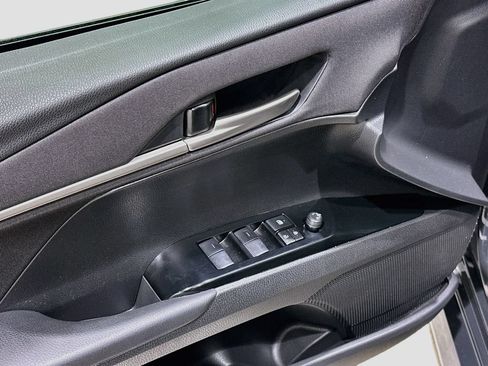 Used 2025 Toyota Camry LE w/ Convenience Package FWD image 18