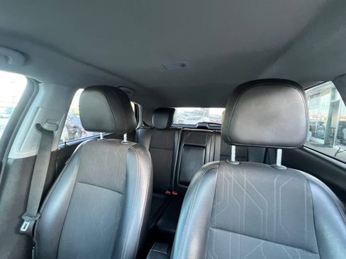 Used 2021 Chevrolet Trax LT AWD/4WD image 20