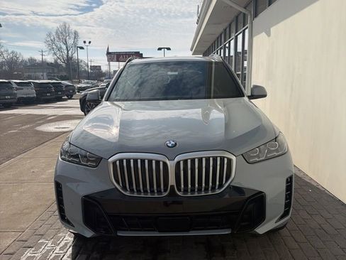 New 2026 BMW X5 xDrive40i w/ M Sport Package image 2