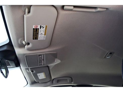 New 2026 Nissan Kicks SR image 21