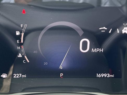 Certified 2025 Buick Envista Sport Touring w/ Convenience II Package FWD image 20