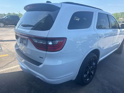 Used 2025 Dodge Durango GT image 3