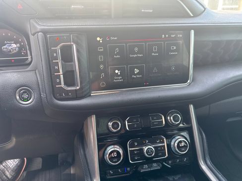 Used 2022 GMC Yukon Denali AWD/4WD image 14
