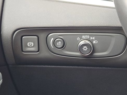Used 2020 Buick Enclave Premium w/ Surround and Sites Package FWD image 17