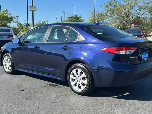 Used 2025 Toyota Corolla LE FWD image 7