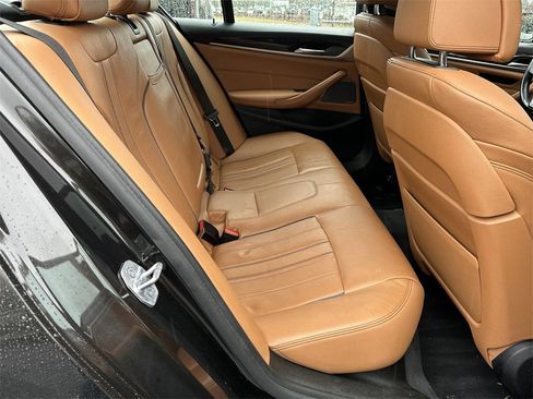 Used 2018 BMW 530i image 15