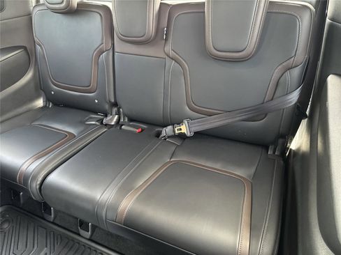 Used 2025 Nissan Armada SL w/ Captain's Chari Seat Package RWD image 34