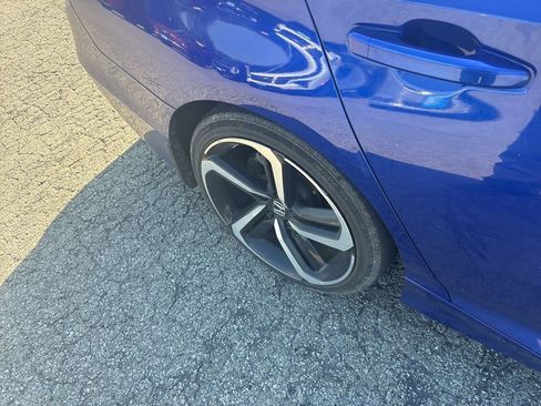Used 2019 Honda Accord Sport image 12