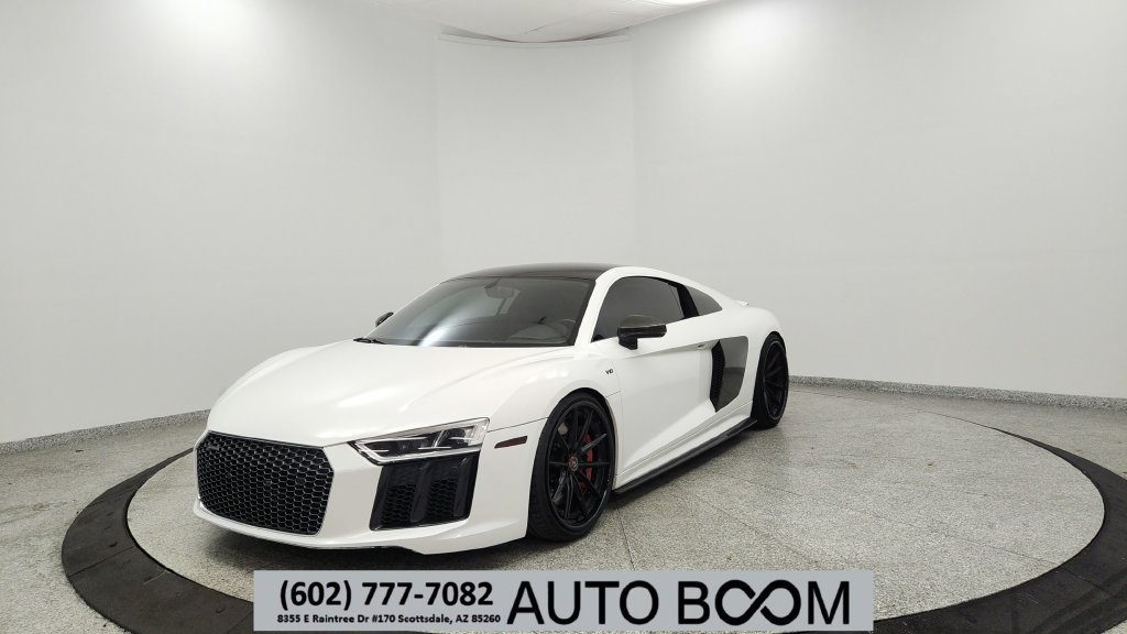 Used 2017 Audi R8 V10 w/ Carbon Exterior Package AWD/4WD image 1