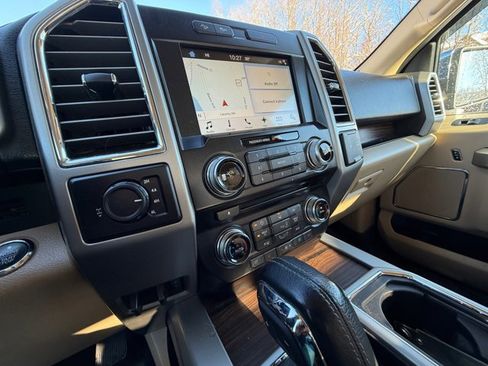 Used 2016 Ford F150 Lariat w/ Equipment Group 502A Luxury image 23