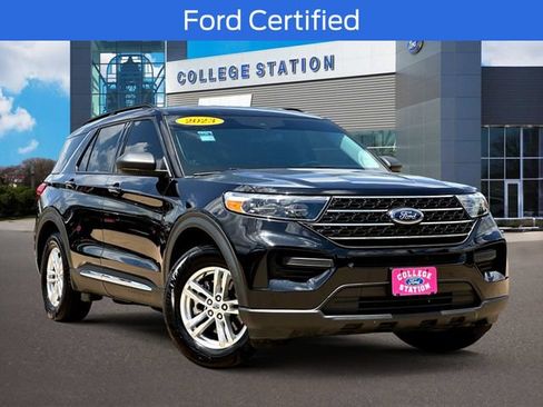 Used 2023 Ford Explorer XLT RWD image 1
