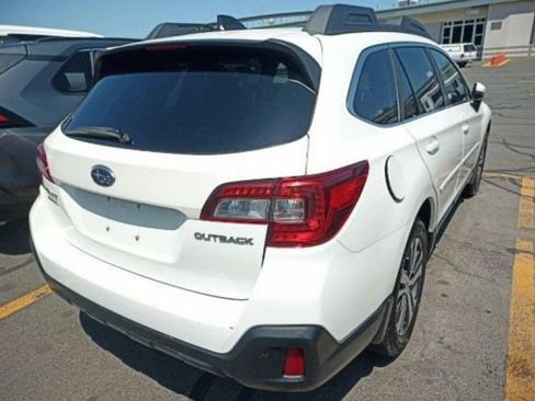 Used 2018 Subaru Outback 2.5i Limited AWD/4WD image 2