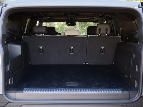 New 2026 GMC Hummer EV SUV image 37