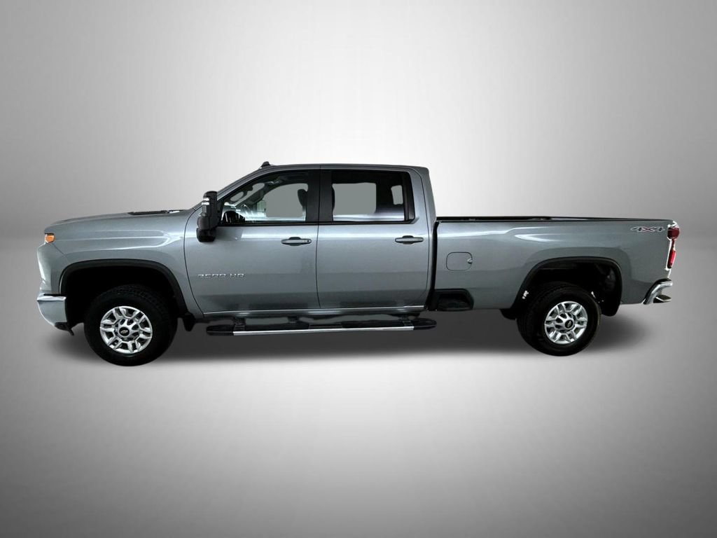 Certified 2025 Chevrolet Silverado 2500 LT w/ Safety Package AWD/4WD image 9
