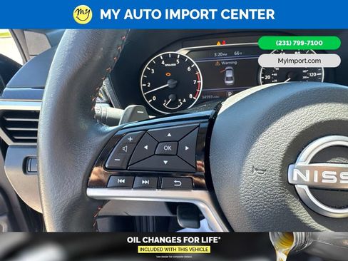 Used 2024 Nissan Altima 2.5 SR w/ SR Premium Package AWD/4WD image 16