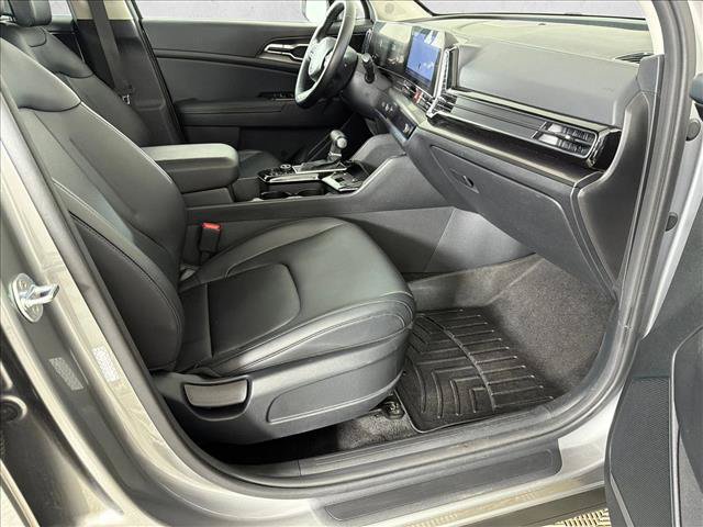 Used 2024 Kia Sportage EX FWD image 14