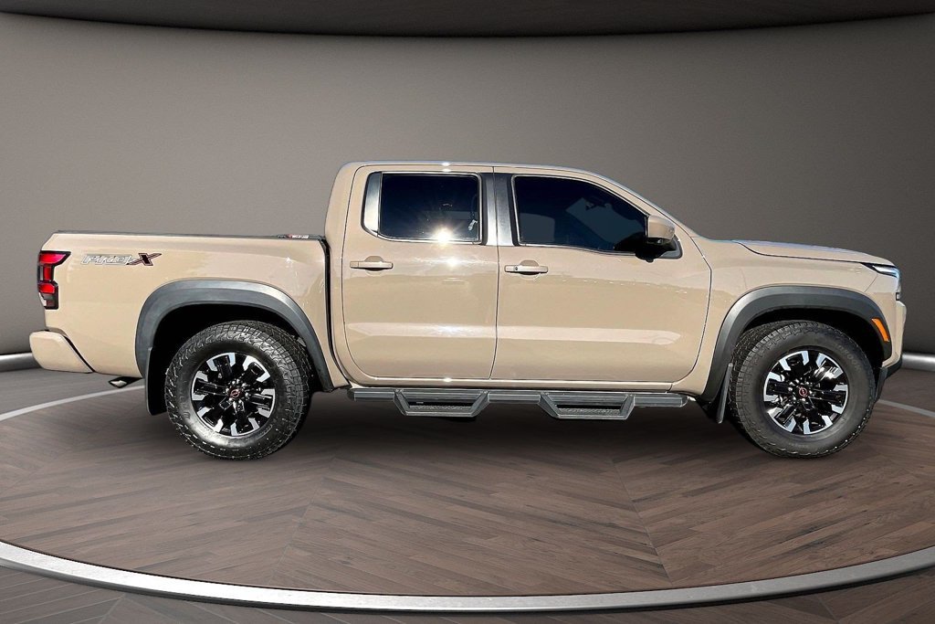 Used 2022 Nissan Frontier Pro-X RWD image 9