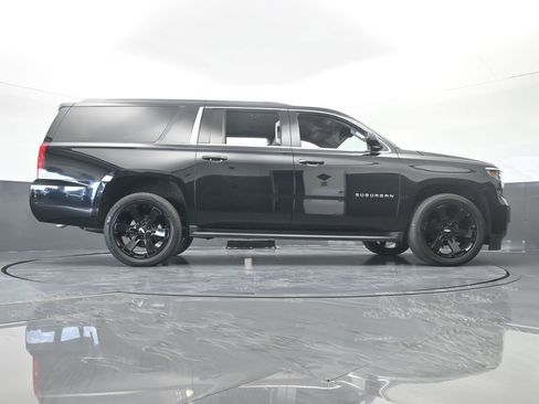 Used 2020 Chevrolet Suburban LT image 64