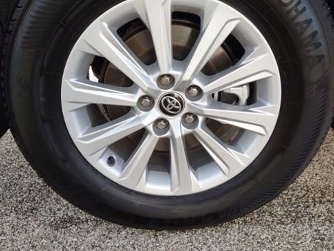 Used 2025 Toyota Grand Highlander AWD image 26