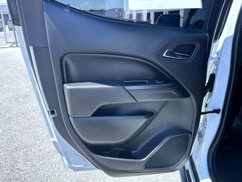 Used 2020 Chevrolet Colorado ZR2 AWD/4WD image 17