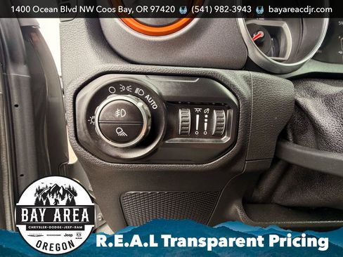 Used 2020 Jeep Gladiator Mojave AWD/4WD image 18