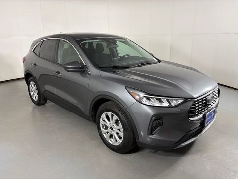 Used 2024 Ford Escape Active FWD image 2