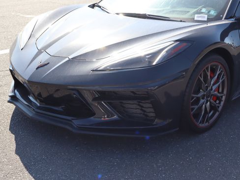 Used 2024 Chevrolet Corvette Stingray Preferred Cpe w/ Z51 Performance Package RWD image 17