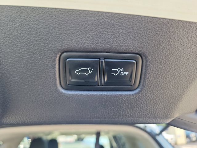 Used 2024 Kia Carnival FWD image 7