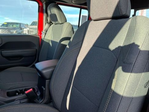 New 2026 Jeep Gladiator Sport image 11