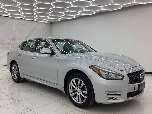 Used 2015 INFINITI Q70 3.7 image 7