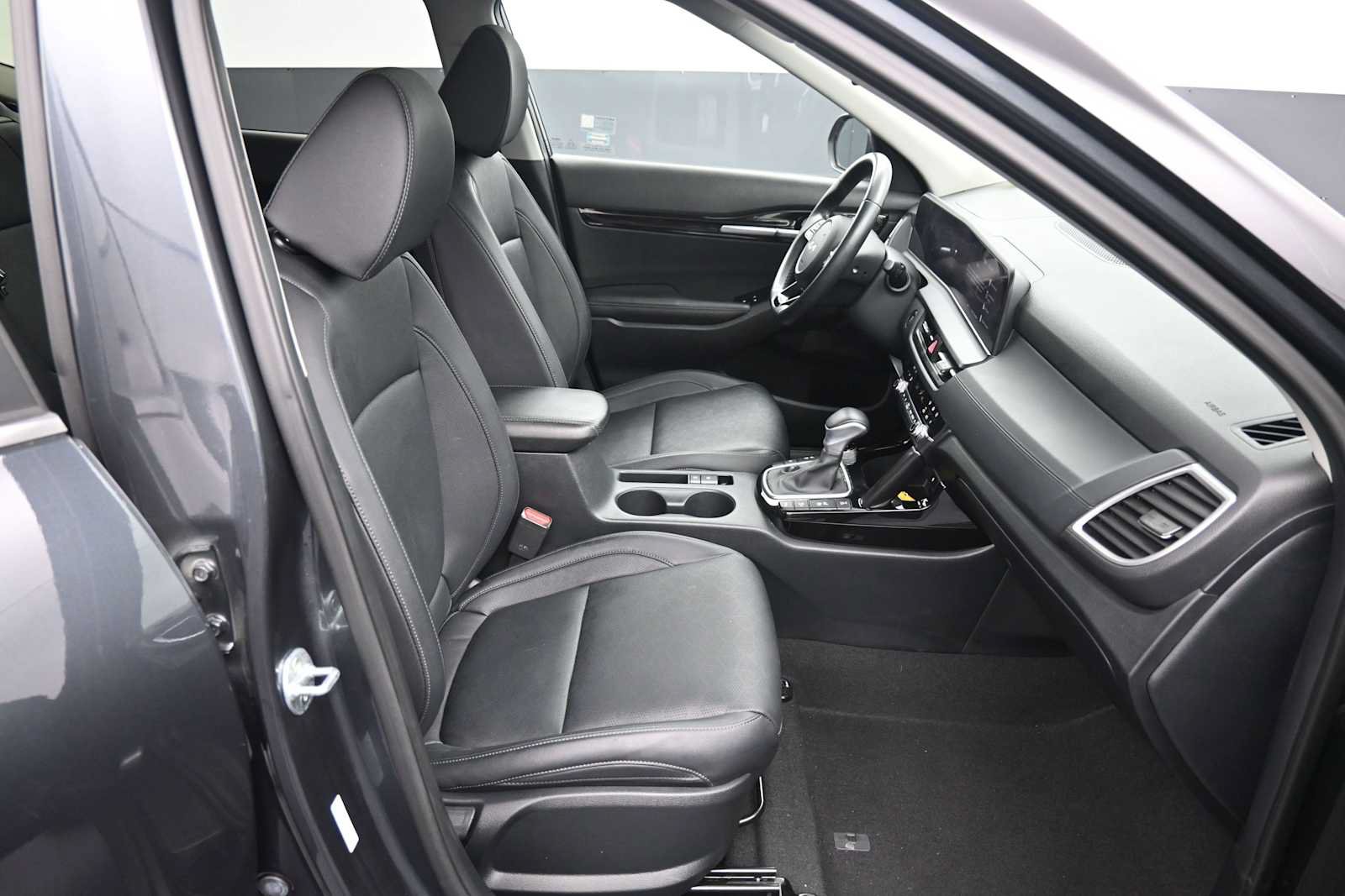 Used 2025 Kia Seltos SX w/ SX Sunroof Package AWD/4WD image 26