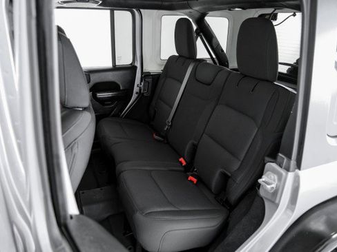 Used 2020 Jeep Wrangler Unlimited Sport AWD/4WD image 35