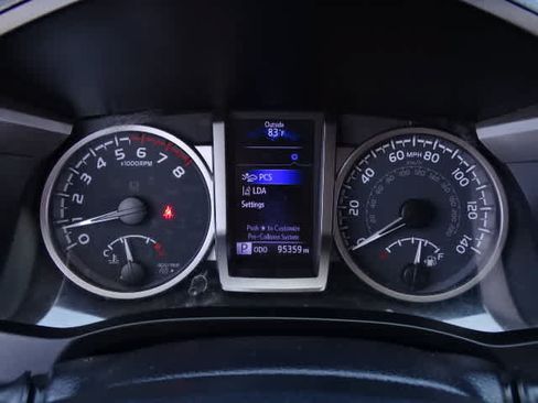Certified 2020 Toyota Tacoma SR5 RWD image 25
