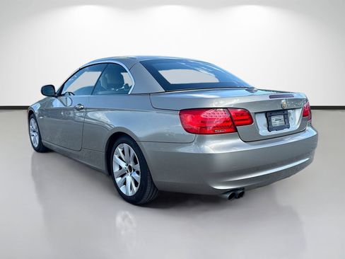 Used 2011 BMW 328i Convertible RWD image 5