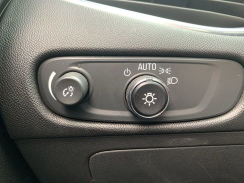 Used 2024 Chevrolet Malibu LT image 21