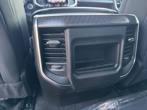 New 2026 RAM 1500 Express AWD/4WD image 22