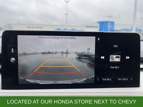 Used 2024 Genesis G70 2.5T image 16