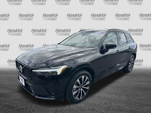 Certified 2025 Volvo XC60 B5 Plus image 41