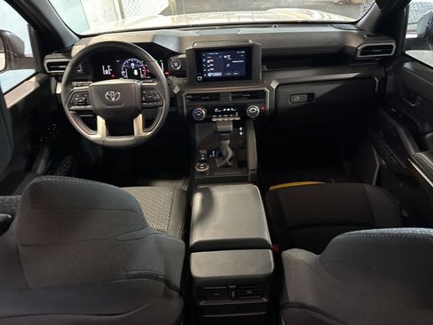 Used 2025 Toyota 4Runner SR5 image 27