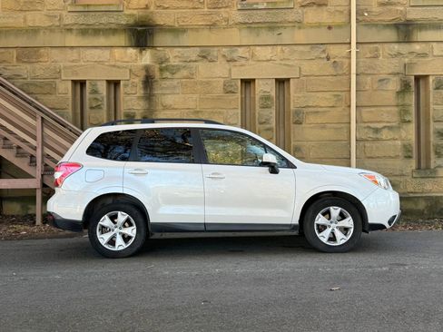 Used 2014 Subaru Forester 2.5i Premium w/ Popular Package #2 AWD/4WD image 3